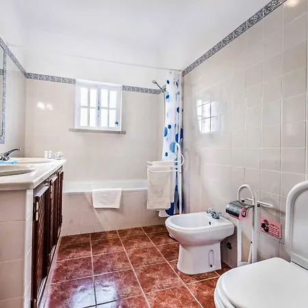 Vila Barrancos Guia (Faro)